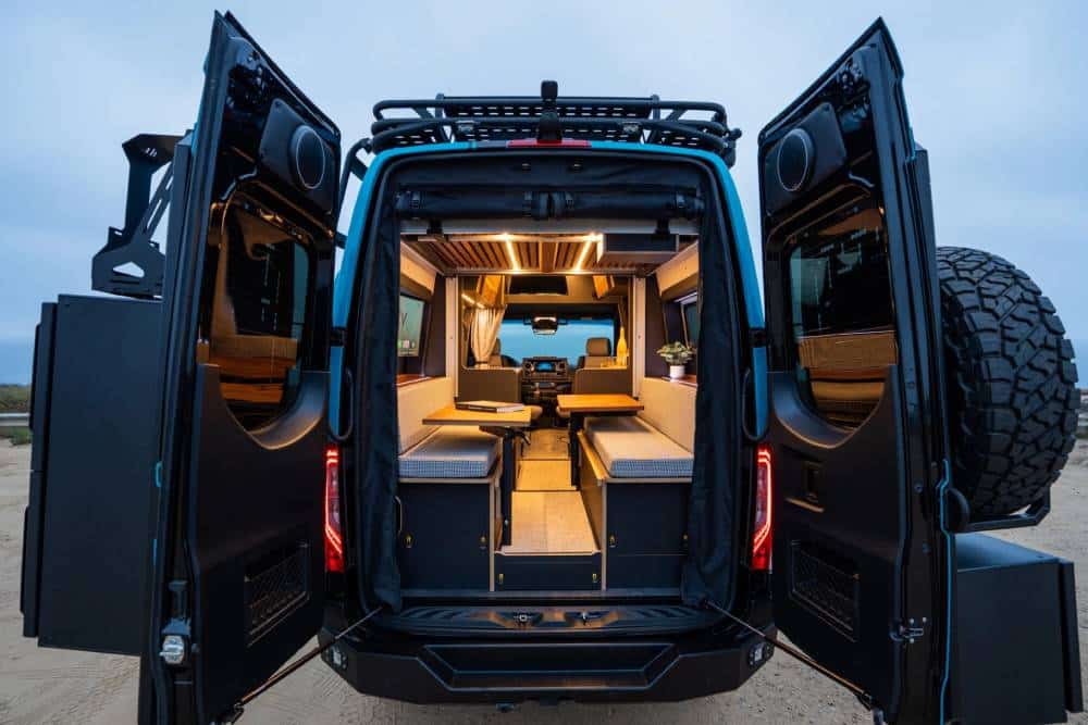 https://autogreeknews.gr/wp-content/uploads/2025/07/the-rogue-warrior-is-a-rugged-beastly-camper-van-h-14.jpg