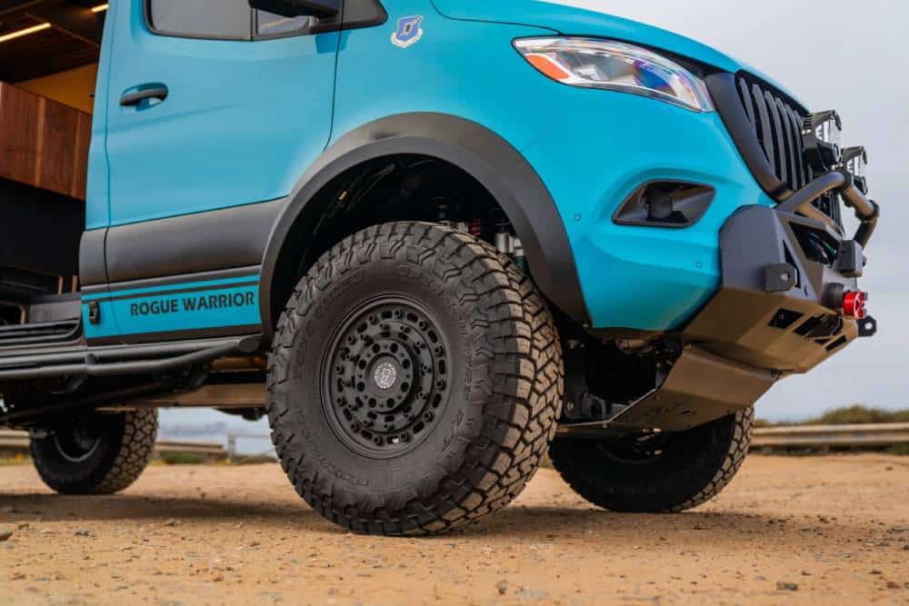 https://autogreeknews.gr/wp-content/uploads/2025/07/the-rogue-warrior-is-a-rugged-beastly-camper-van-h-4.jpg