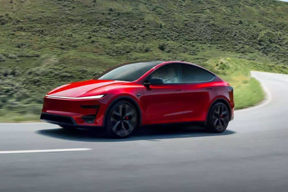 https://autogreeknews.gr/wp-content/uploads/2025/08/2026-Tesla-Model-Y-Performance-26-2048x1152-1.jpg