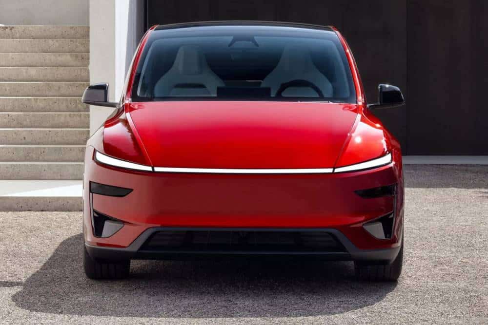 https://autogreeknews.gr/wp-content/uploads/2025/08/2026-Tesla-Model-Y-Performance-5-copy-2048x1152-1.jpg