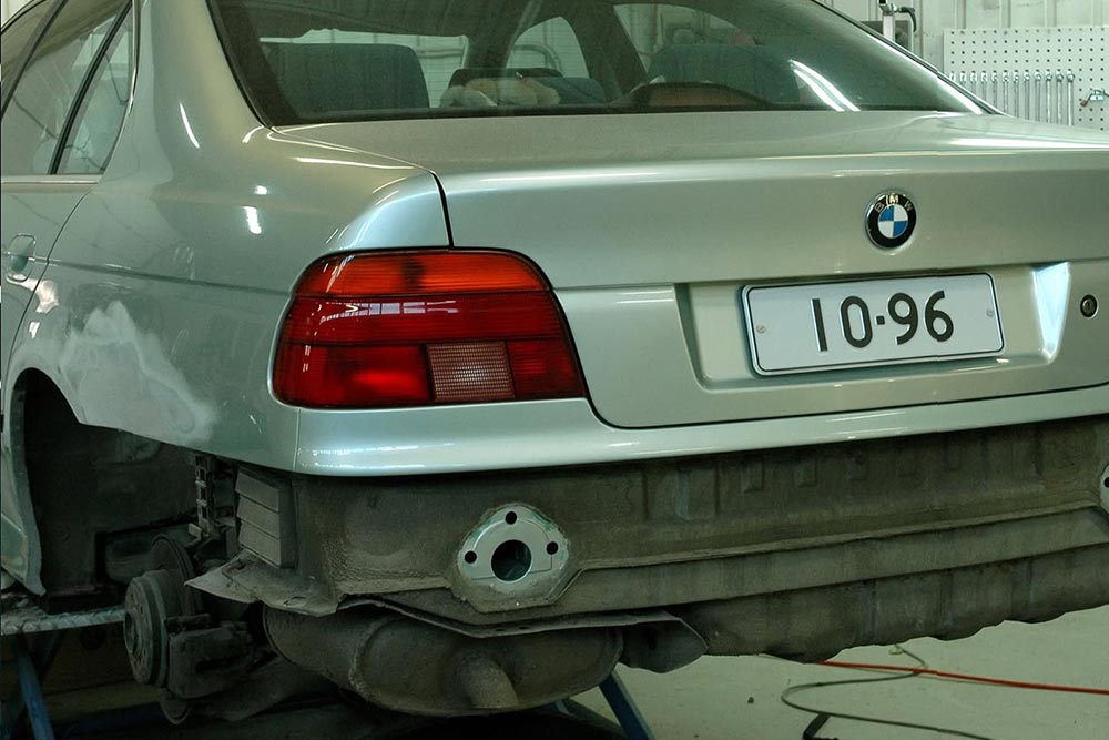 https://autogreeknews.gr/wp-content/uploads/2025/08/BMW-523i-E39-1m-km-5.jpg