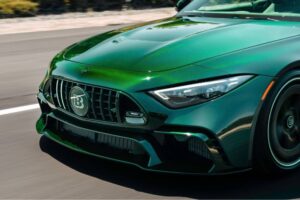 BRABUSROCKETGTSMEANGREEN_outdoor_klein (1)