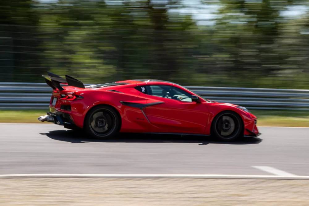 Ρεκόρ αστερόεσσας η Corvette ZR1X στο Nurburgring (+video)