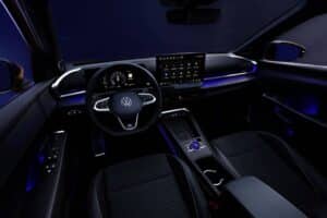 DB2025AU00929_web_1600