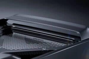 Eccentrica-V12-Pacchetto-Titano-6-2048×1152