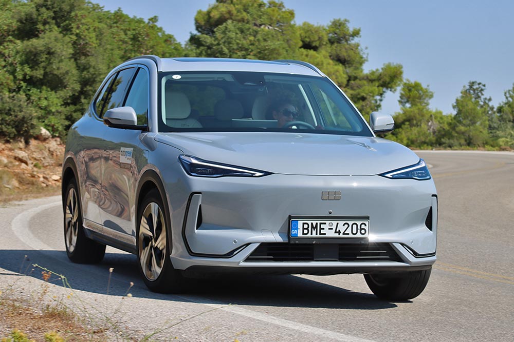 https://autogreeknews.gr/wp-content/uploads/2025/08/Geely-EX5-29.jpg