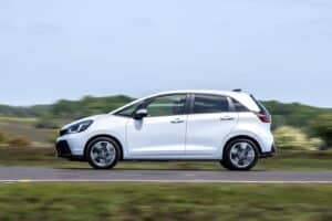 Το πιο «γερό» υβριδικό αυτοκίνητο με 25.490 ευρώ