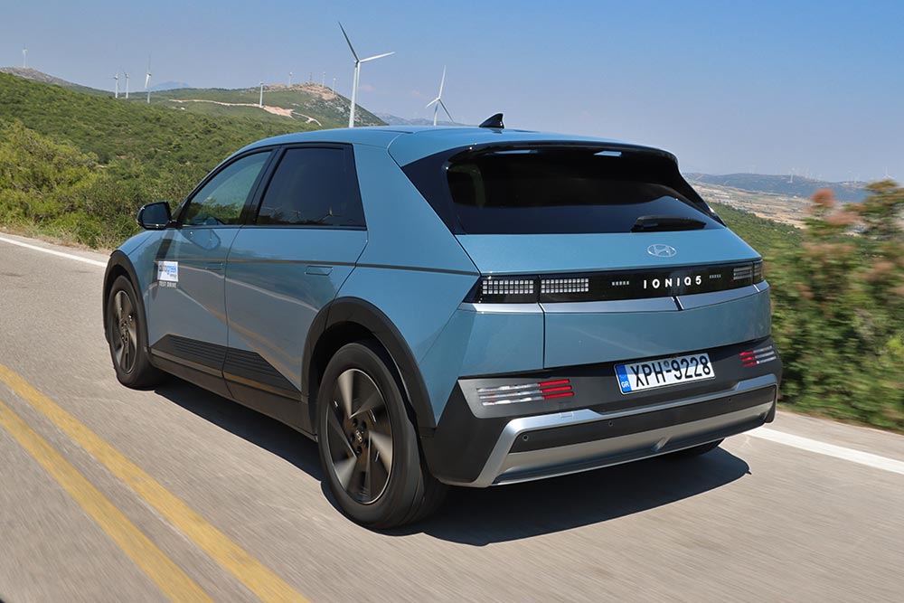 https://autogreeknews.gr/wp-content/uploads/2025/08/Hyundai-Ioniq-5-FL-230-PS-2.jpg