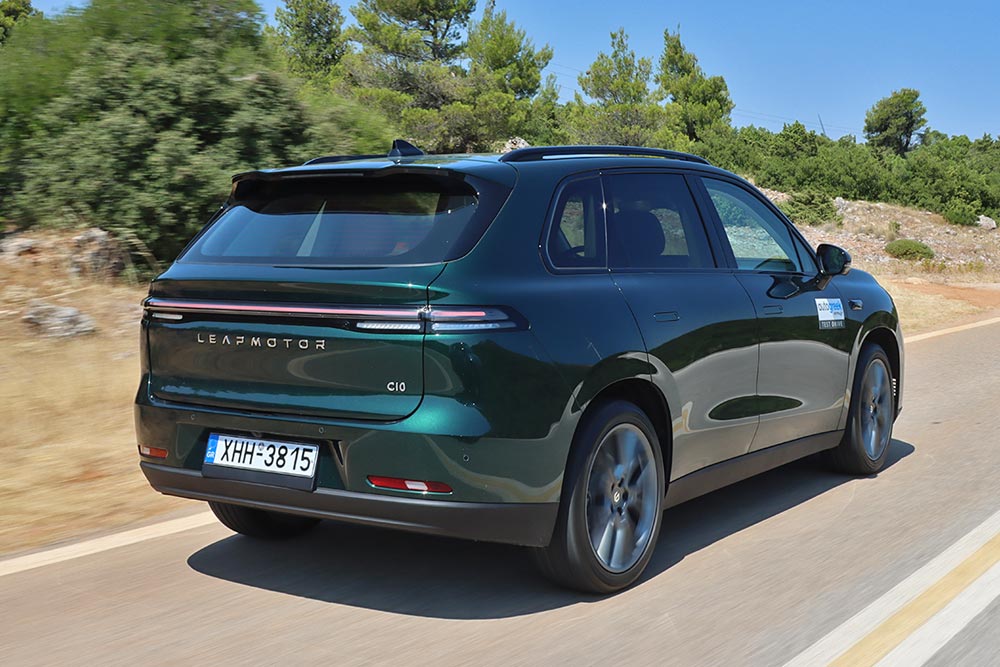 https://autogreeknews.gr/wp-content/uploads/2025/08/Leapmotor-C10-2.jpg