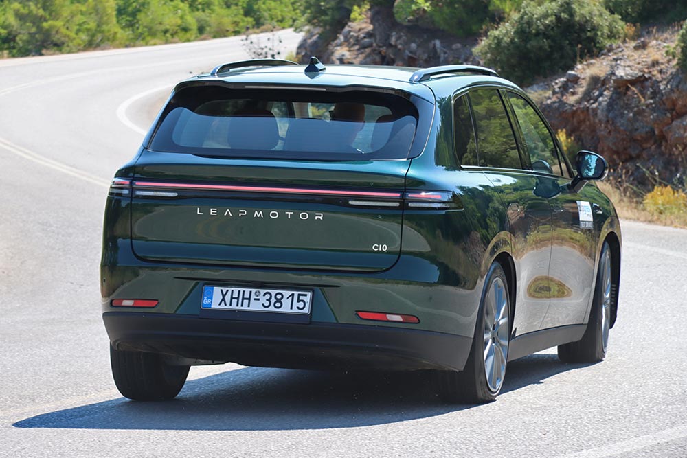 https://autogreeknews.gr/wp-content/uploads/2025/08/Leapmotor-C10-23.jpg