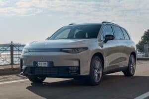 Leapmotor-C10-REEV-(1)