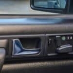 Mercedes_190_E_23-16_1985_Ayrton_Senna (4)