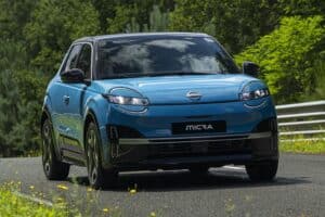 Nissan-Micra-2025-(4)