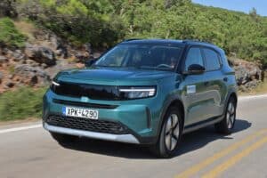 Opel Frontera 1.2 Hybrid 145 (1)