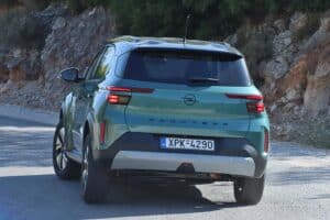 Opel Frontera 1.2 Hybrid 145 (36)