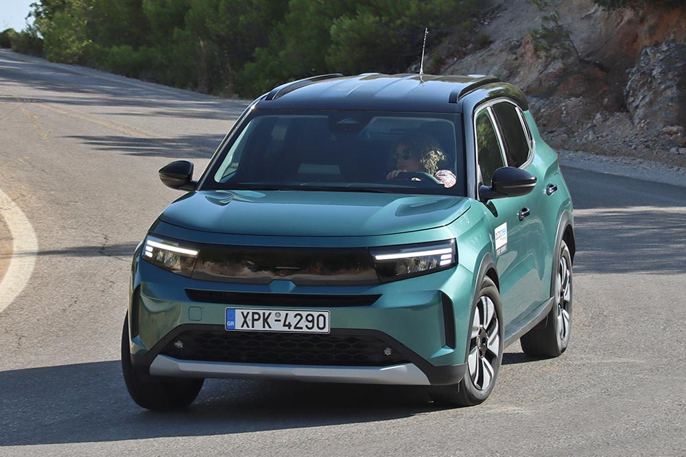 https://autogreeknews.gr/wp-content/uploads/2025/08/Opel-Frontera-1.2-Hybrid-145-37.jpg