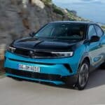 Opel-Mokka-2025-kinisi