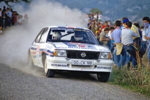 Röhrl/Geistdörfer im Opel Ascona 400, Rallye San Remo 1982