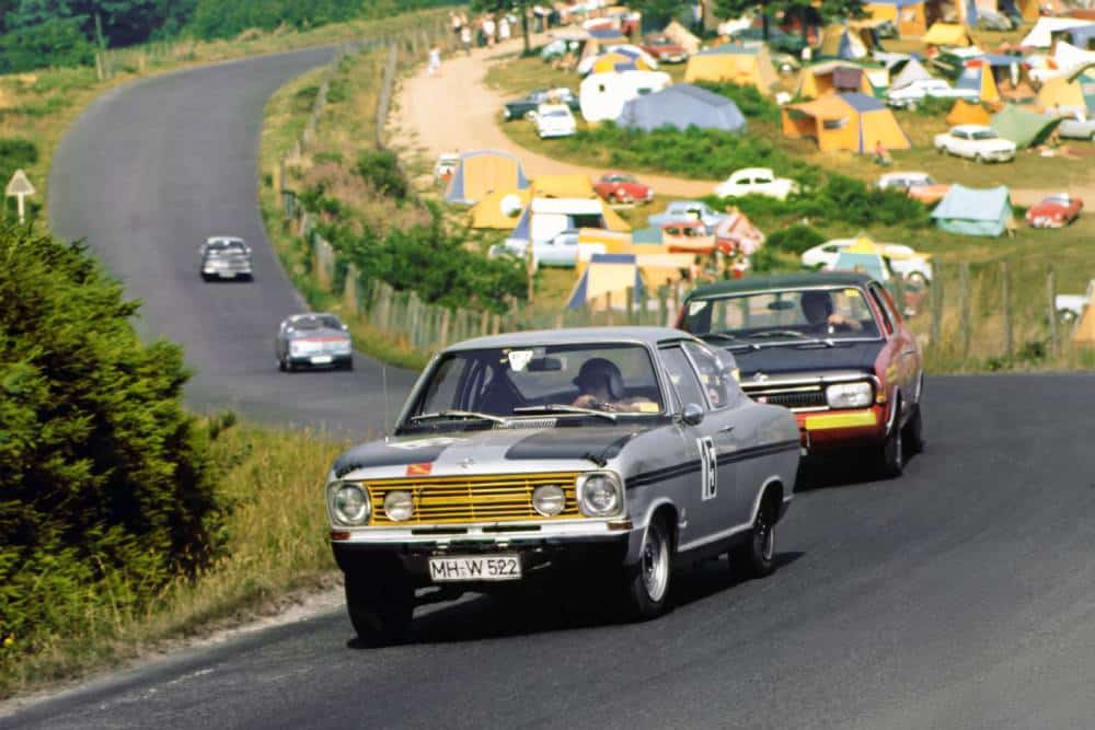 https://autogreeknews.gr/wp-content/uploads/2025/08/OpelKadettBRallyeontheNrburgring-1.jpg