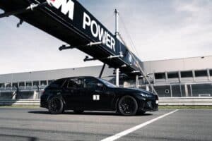 P90612806_lowRes_the-first-ever-bmw-m (1)