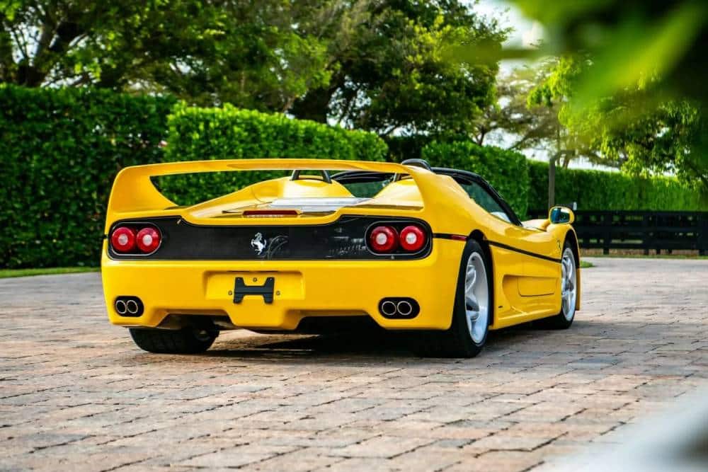 https://autogreeknews.gr/wp-content/uploads/2025/08/Ralph-Lauren-Ferrari-F50-aa_4-2048x1366-1.jpg