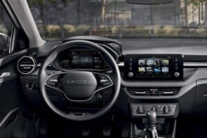 Skoda-Fabia-Essence-tablo