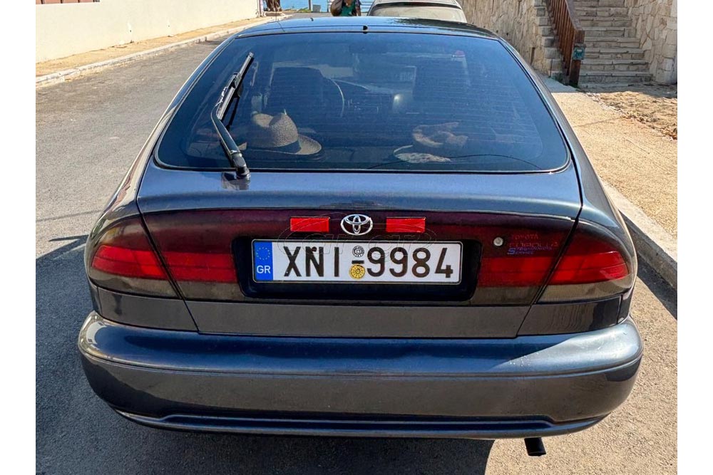 https://autogreeknews.gr/wp-content/uploads/2025/08/Toyota-Corolla-1994-1.jpg