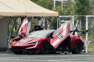 YANGWANG U9 Track Edition Flash charger (1)