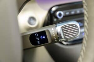 hyundai-inster-gear-level