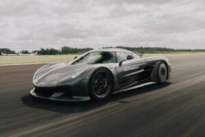 koenigsegg jesko absolut overdrive 04