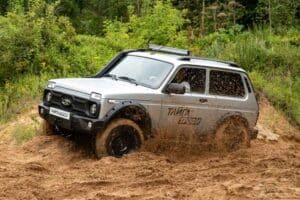 lada niva tayga 17
