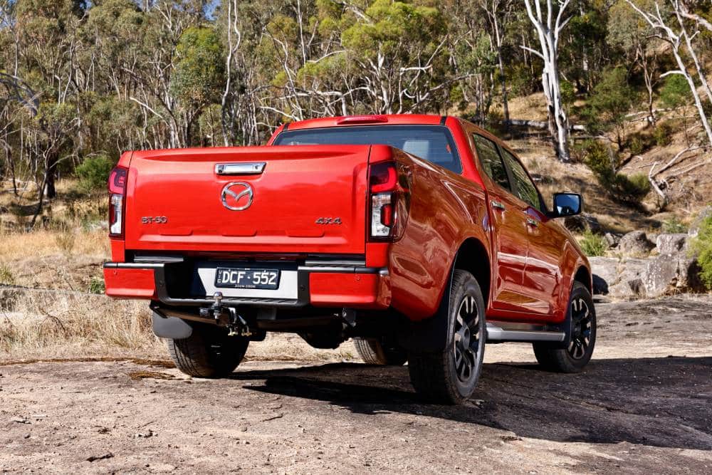https://autogreeknews.gr/wp-content/uploads/2025/08/mazda_bt-50_gt_dual_cab_701.jpg