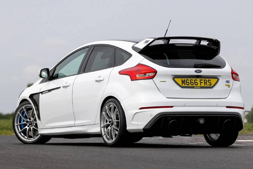 https://autogreeknews.gr/wp-content/uploads/2025/08/mountune-ford-focus-rs-03.jpg