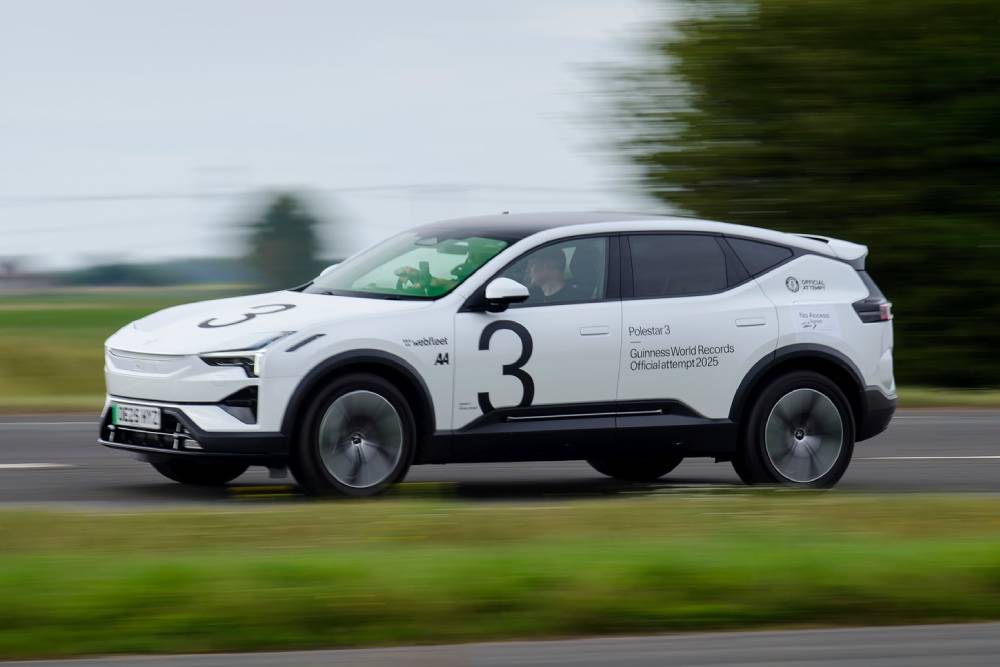 Ρεκόρ Γκίνες σε αυτονομία το Polestar 3 (+video)