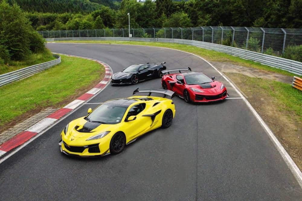 https://autogreeknews.gr/wp-content/uploads/2025/08/the-c8-corvette-zr1x-is-faster-at-the-nurburgring-1.jpg