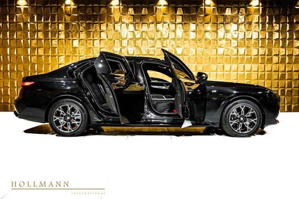 https://autogreeknews.gr/wp-content/uploads/2025/08/this-bmw-7-series-is-for-sale-and-makes-the-rolls-4.jpg
