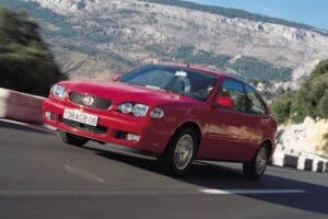 toyota_corolla_compact_3-door_10