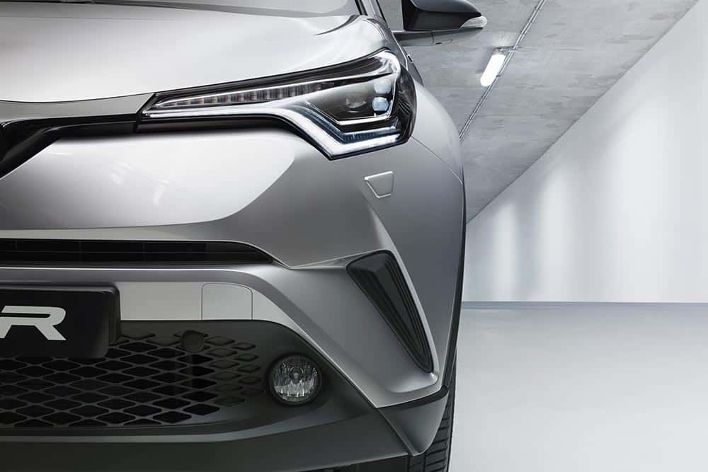 Πάρα πολλά Toyota C-HR Hybrid από 17.000 ευρώ