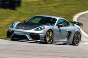 2024-porsche-cayman-gt4-rs-manthey-track-test-revi (1)