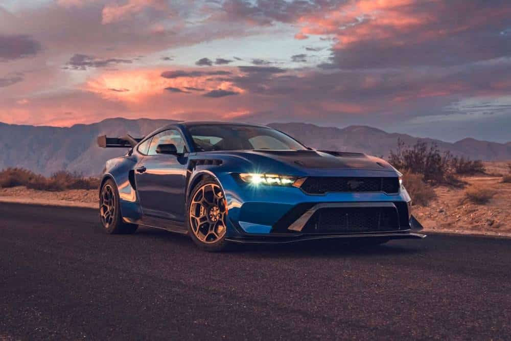 https://autogreeknews.gr/wp-content/uploads/2025/09/2025-ford-mustang-gtd-112-68c81fe474e99.jpg