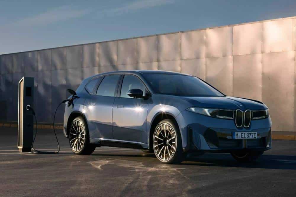 https://autogreeknews.gr/wp-content/uploads/2025/09/BMW-iX3-12-2048x1366-1.jpg