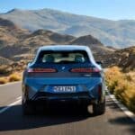 BMW-iX3-17-2048x1366