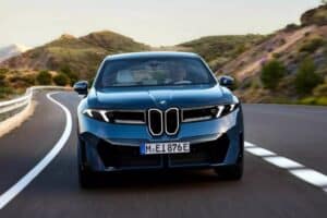 BMW-iX3-21-2048×1366
