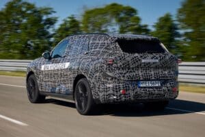 BMW-iX5-Hydrogen-(4)