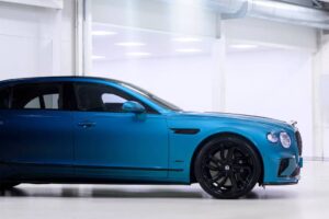 Bentley-Flying-Spur-ombre-918-3-2048×1366