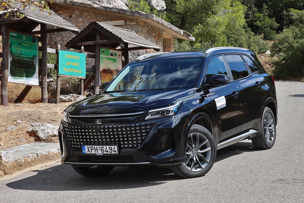 https://autogreeknews.gr/wp-content/uploads/2025/09/DFSK-E5-27.jpg