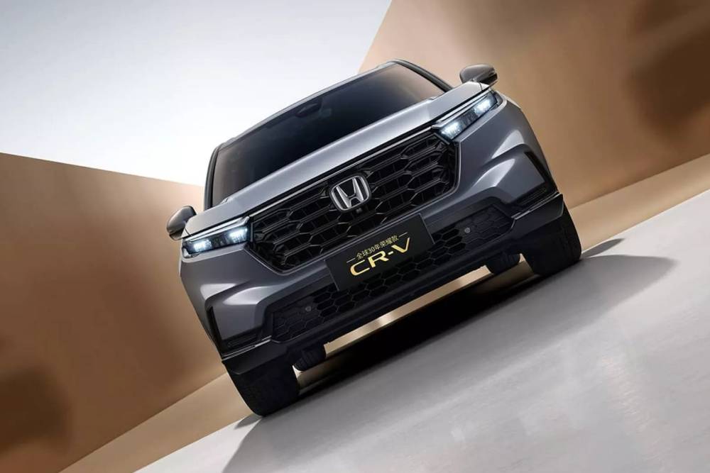 https://autogreeknews.gr/wp-content/uploads/2025/09/Dongfeng-Honda-CR-V-Global-30th-Anniversary-Editio-3.jpg