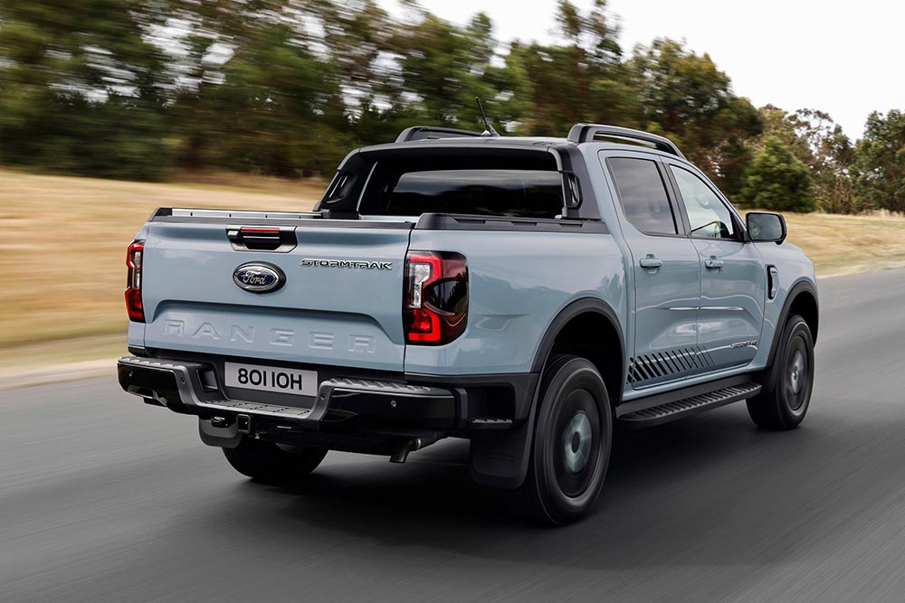 https://autogreeknews.gr/wp-content/uploads/2025/09/FORD-RANGER-PHEV_03.jpg