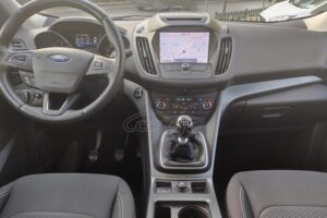 Ford-Kuga-1.5-TDCi-2019-(3)