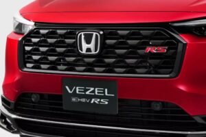 Honda-Vezel-eHEV-RS-Japan-7-2048×1152